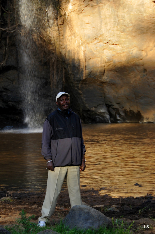 Makalia Falls (2)
